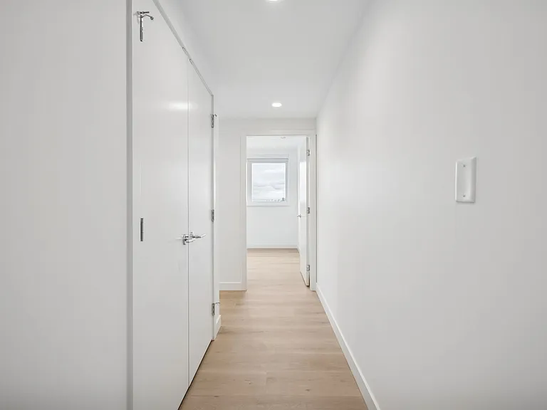 5670 Cambie St — Photo 100