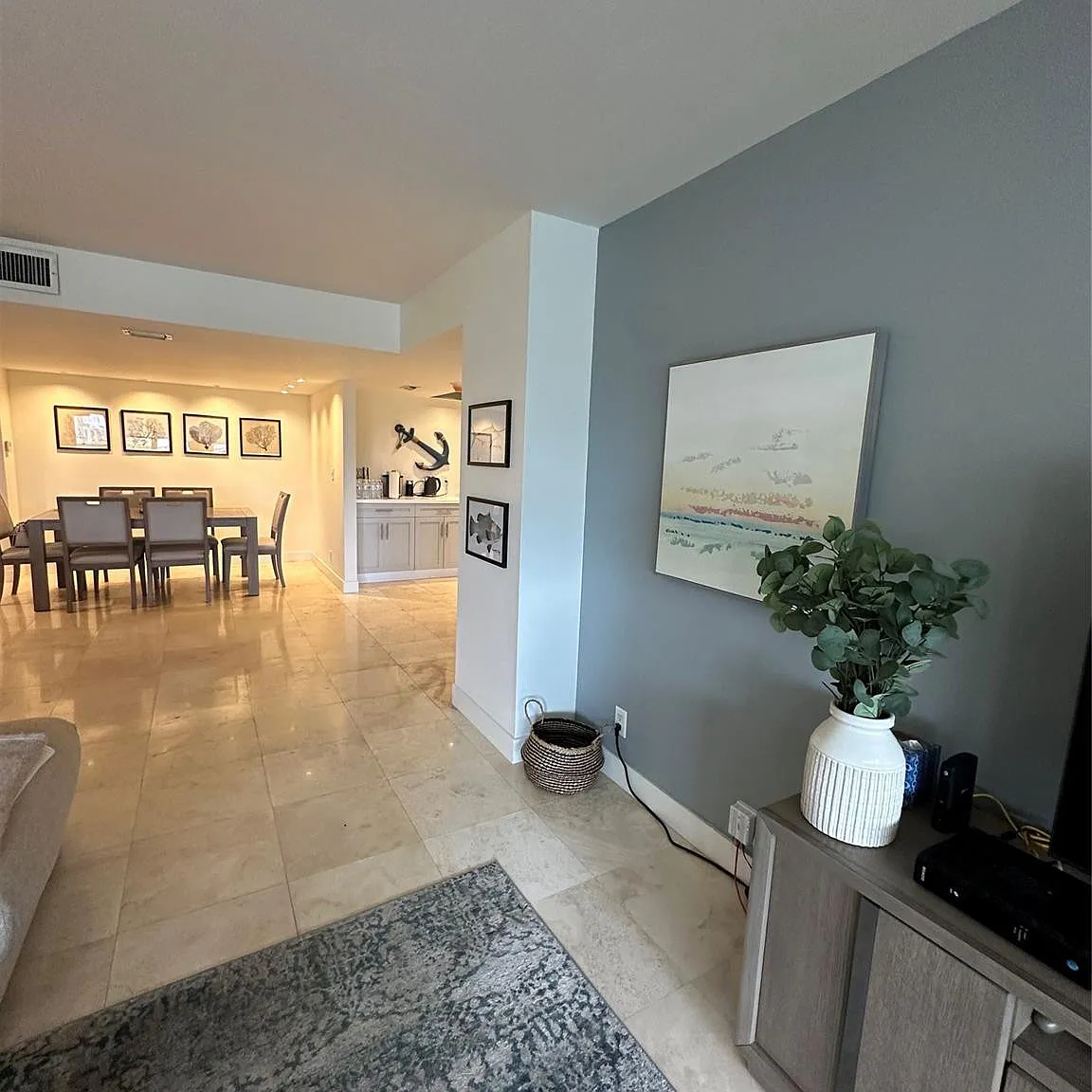 2 bed, 2.0 bath, 1400 sqft, $5,900 — Photo 1