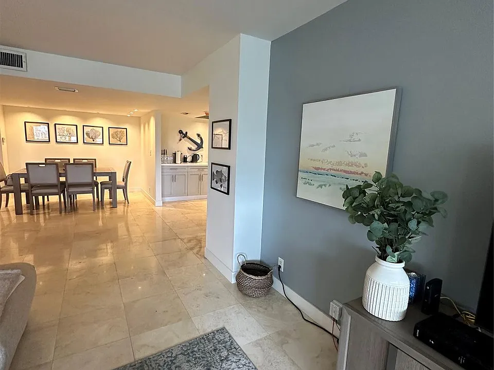 4900 N Ocean Blvd #605