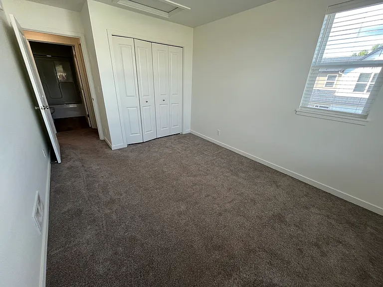 11295 Sessions Dr — Photo 24