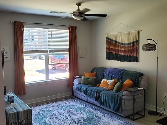 4th image of 2030 Offaly Dr