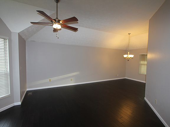 4th image of 7496 Gardengate Pl