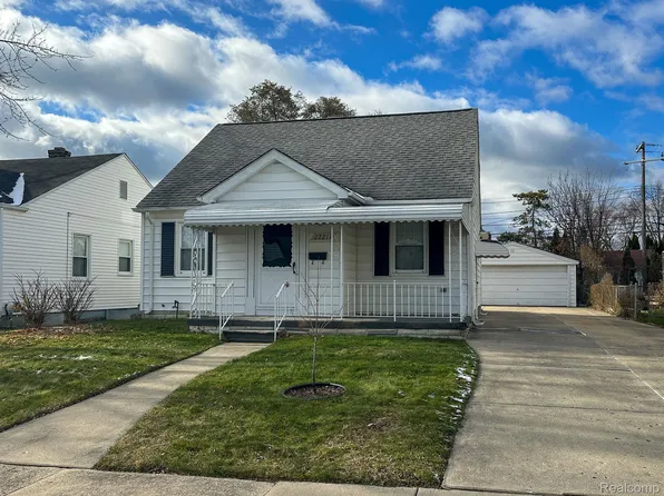 22217 Virginia Ave, Eastpointe, MI 48021