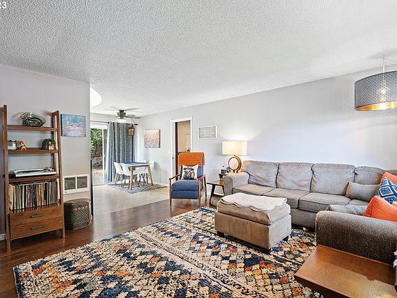 4th image of 7209 NE 109th Ave