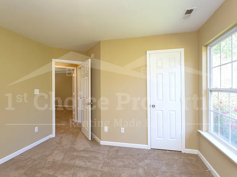 13217 Abernant Loop S — Photo 10