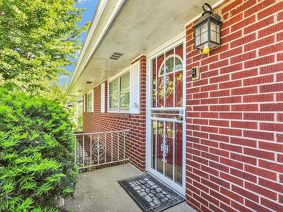 5th image of 2112 Campbell Dr