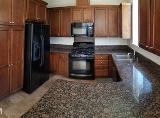 9408 Dunbar Dr, Oakland, CA 94603