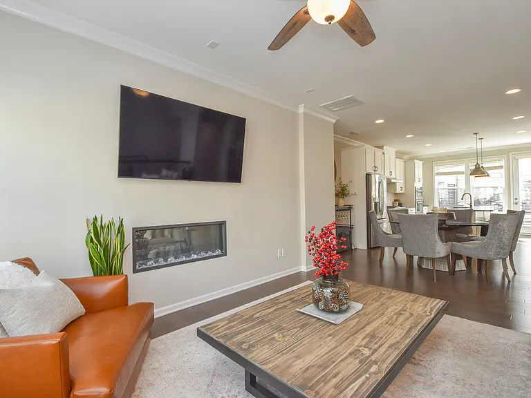 612 Tudor Park Way — Photo 10