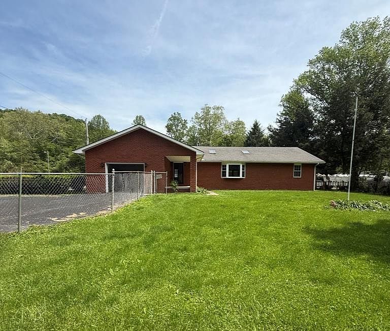1st image of 1526 Careys Run Pond Crk