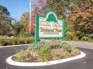 5 Birchwood Pt APT 301, Amesbury, MA 01913