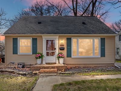23561 Seneca St, Oak Park, MI, 48237