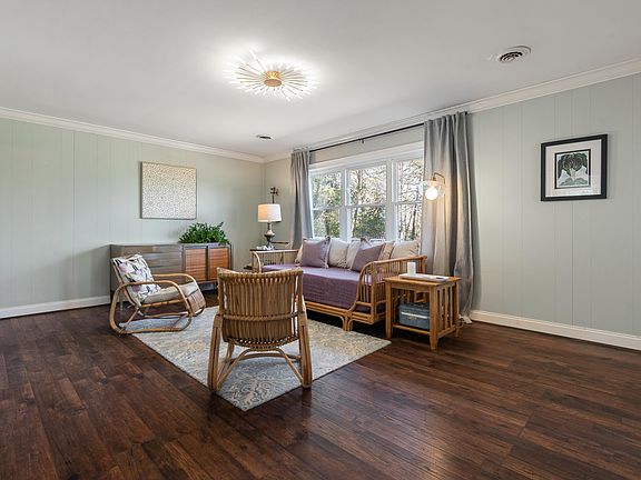 5th image of 669 Ridge Top Cir