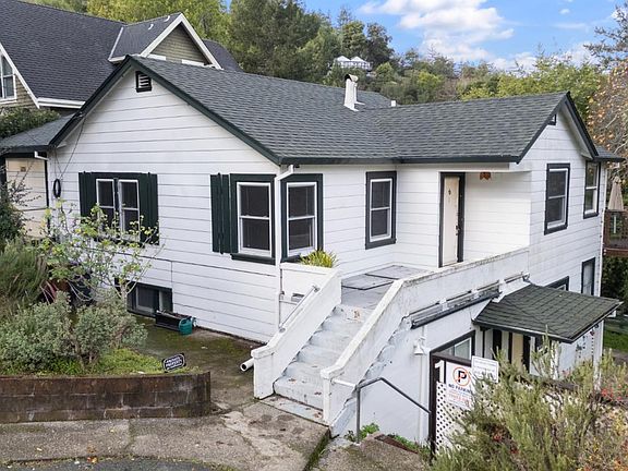 2nd image of 142 Bungalow Avenue