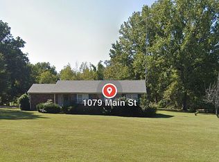 1079 Main St, Martin, TN 38237