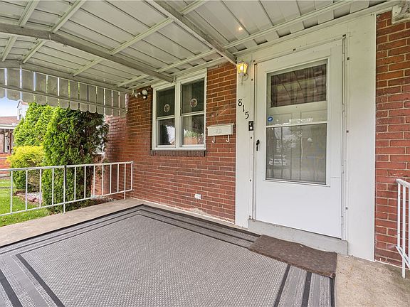 4th image of 815 Lynda Ln