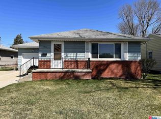 1820 E 1st St, Fremont, NE 68025