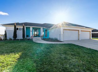 2706 N Curtis St, Wichita, KS 67205
