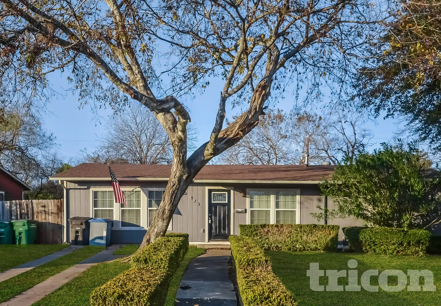 423 Byrnes Drive San Antonio TX — Photo 2