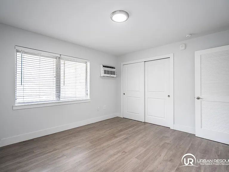 260 Navarre Ave #9 — Photo 12