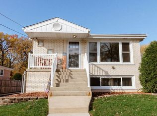 16134 Grove Ave, Oak Forest, IL 60452