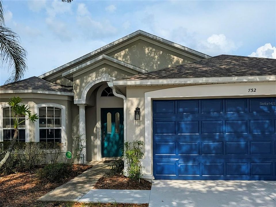 1st image of 732 Henley Cir