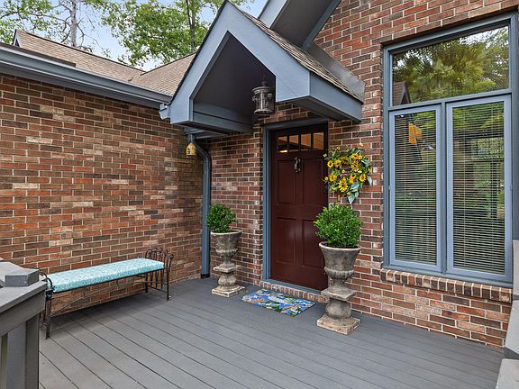 4th image of 2031 Avalon Ave