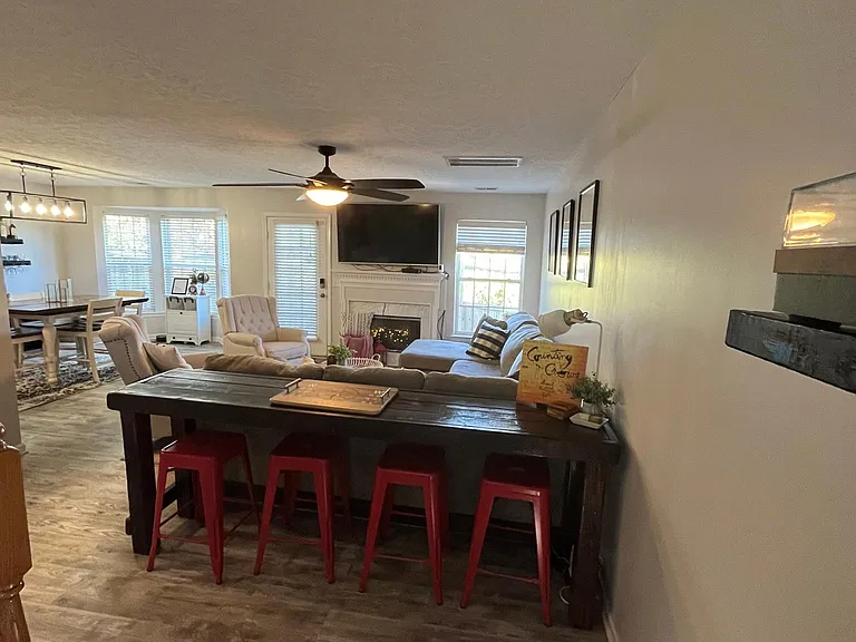 3148 Penn Meade Way — Photo 3