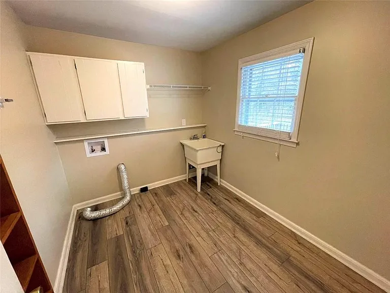 1150 Falstaff Dr — Photo 17