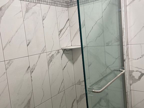 4th image of 30-05 39th Ave #1