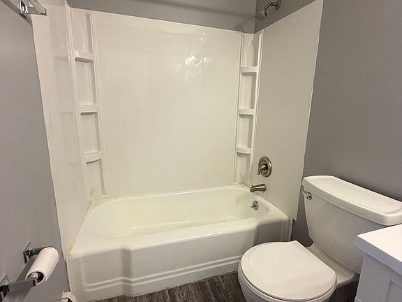 4th image of 1001 S East St #24