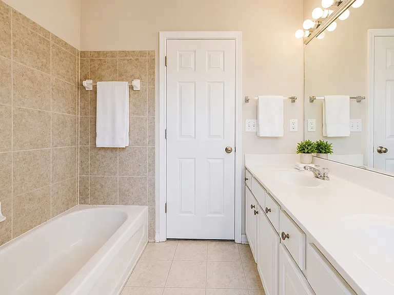 8330 Grenadier Trl — Photo 23