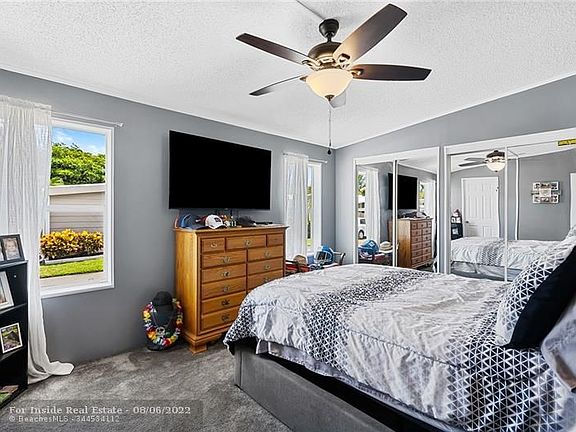2nd image of 1800 Flamingo Pl