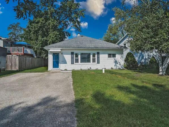 36854 N Stanton Point Rd, Ingleside, IL 60041