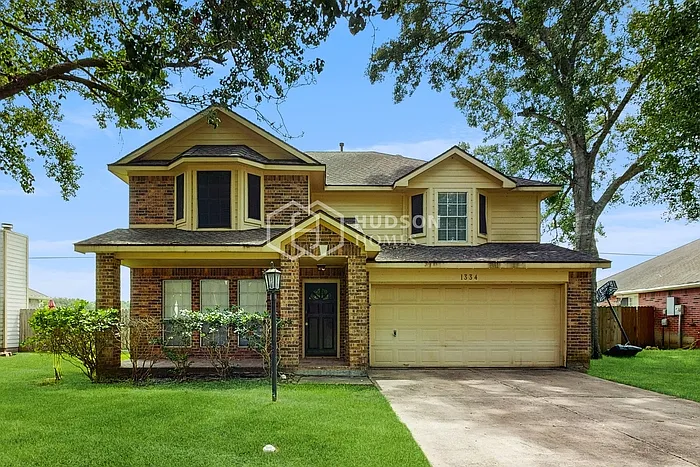 1334 Deer Ridge Dr