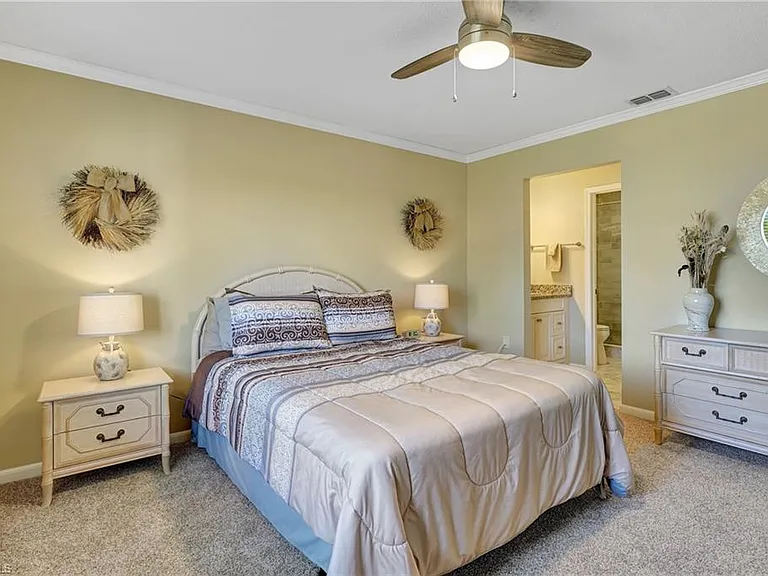 3062 Sandpiper Bay Cir #K302 — Photo 13