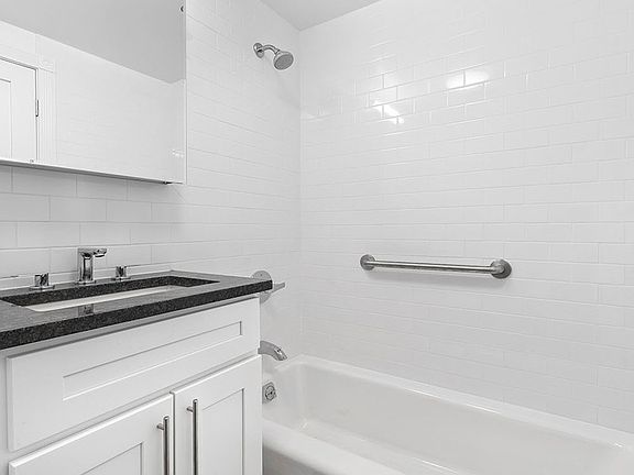 4th image of 272 Clifton Pl #3