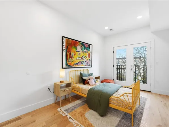 184 Central Avenue image 16 of 37