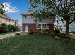 155 Grayton Rd, Tonawanda, NY 14150