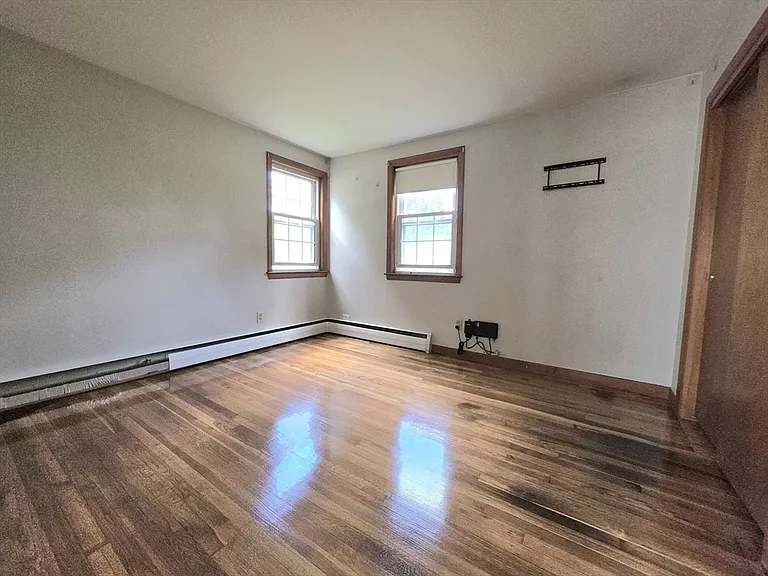 27 Cross St #1 — Photo 4