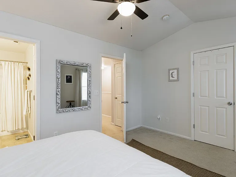 7860 Sandy Springs Point — Photo 20