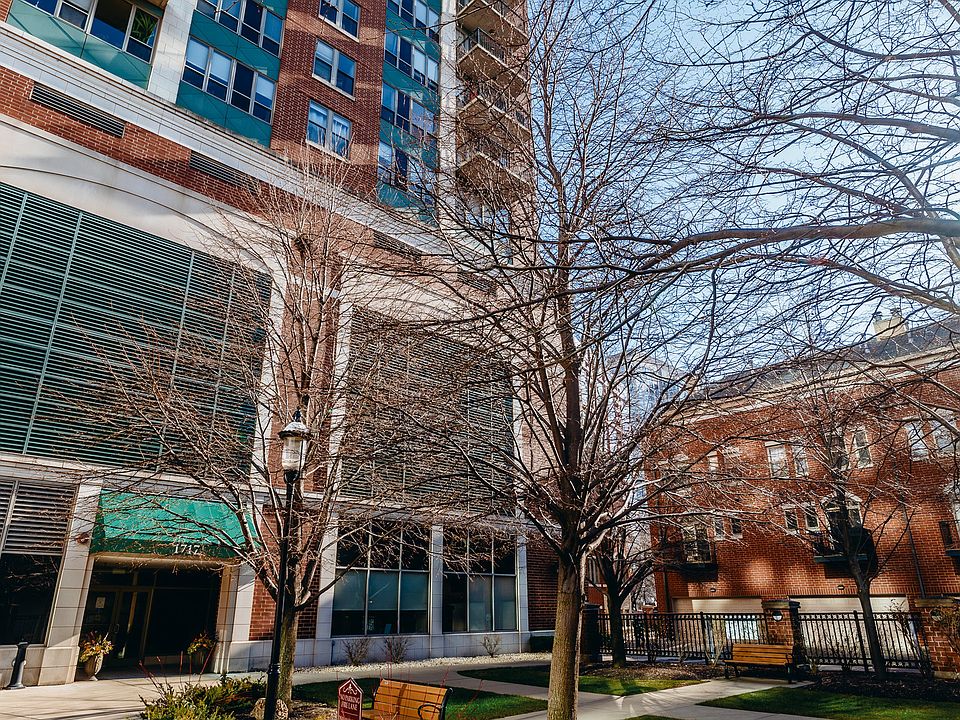 1st image of 1717 S Prairie Ave APT 1405