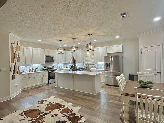 5th image of 524 Abbey Rd