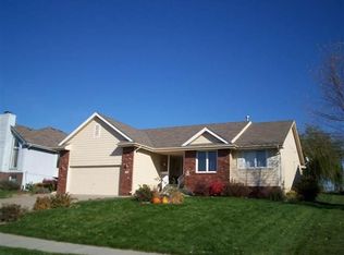 665 N 6th St, Springfield, NE 68059