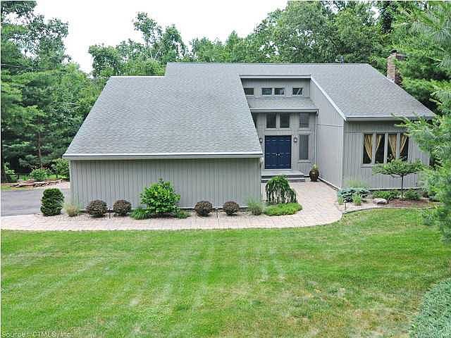 1st image of 45 Eliot Dr