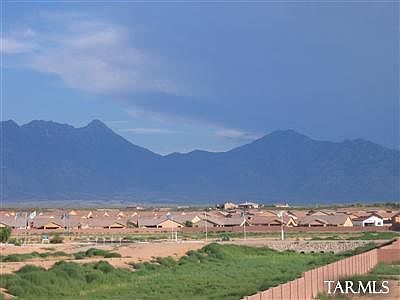 1st image of 720 N Highlands Grv