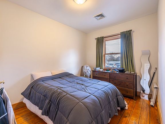 3rd image of 345 Columbia St #2
