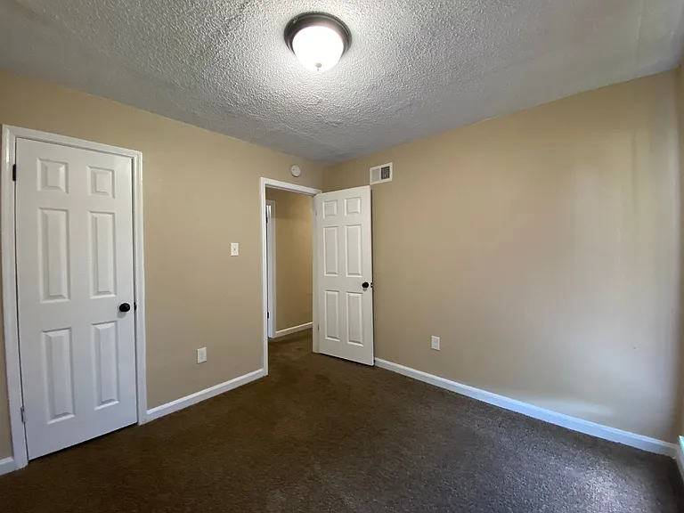 3402 Piney Woods Ave — Photo 11