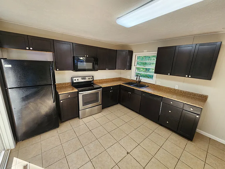 1319 S Prince Ln — Photo 10