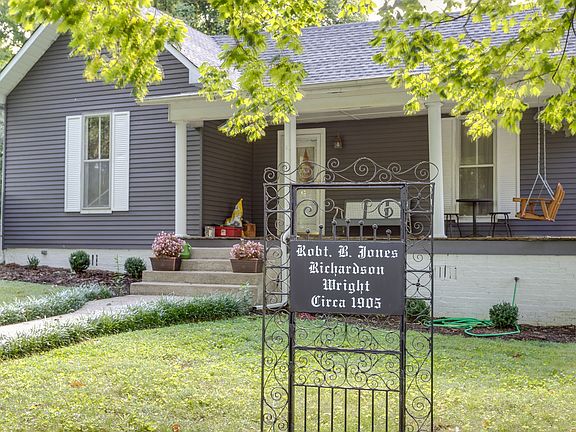 3rd image of 368 Mill St