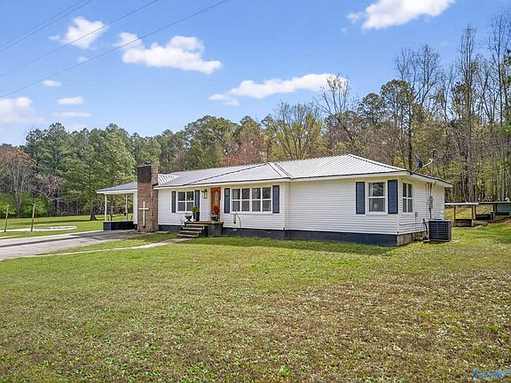 3rd image of 936 Youngs Chapel Rd